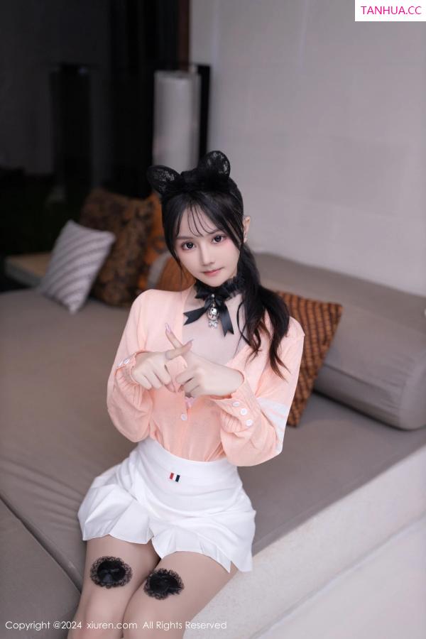   [XiuRen]高清写真图 2024.02.23 No.8138 幼幼 性感美腿第20张图片